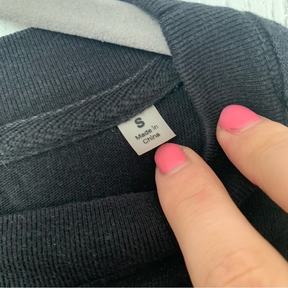 ✅ Essentials Fear Of God Men’s Tee Plain Black - Picture 6 of 9